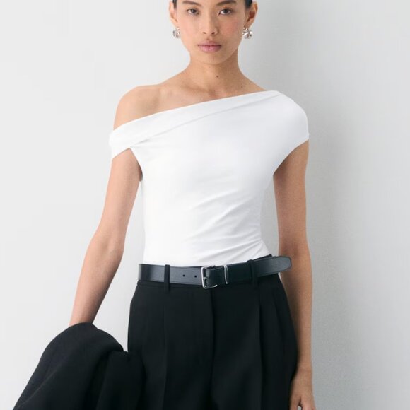 Aritzia Contour Ravish Top in Bright White - Picture 9 of 13